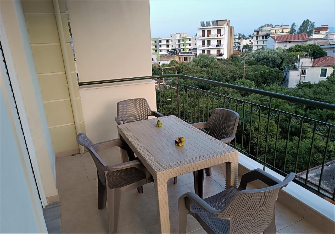 Evrition House Apartment Спарти Екстериор снимка